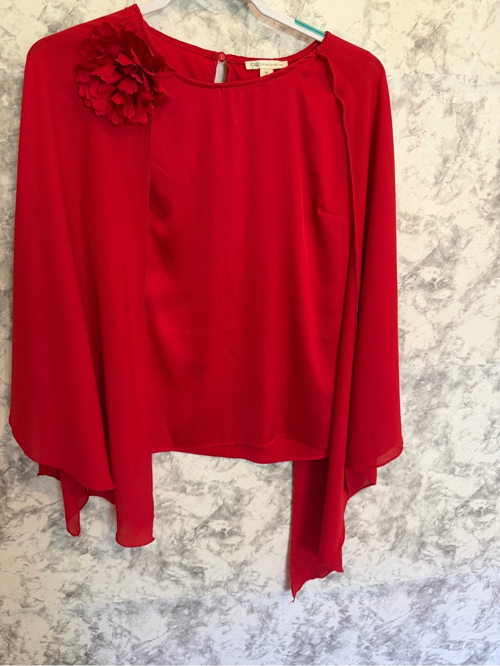 Cato Red Floral-Applique Flowing Women's Blouse